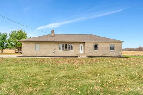 18567 Ankneytown Rd, Fredericktown, OH 43019