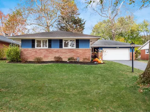 152 Serran Dr, Columbus, OH 43230