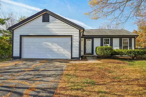 709 Hurlock Ln, Galloway, OH 43119