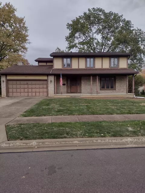 104 Debbie Dr, Westerville, OH 43081
