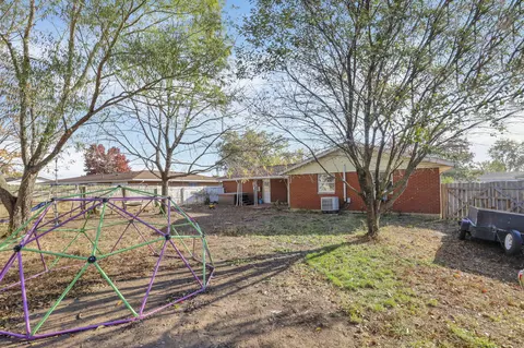 2035 Chippewa Dr, Circleville, OH 43113 photo 18