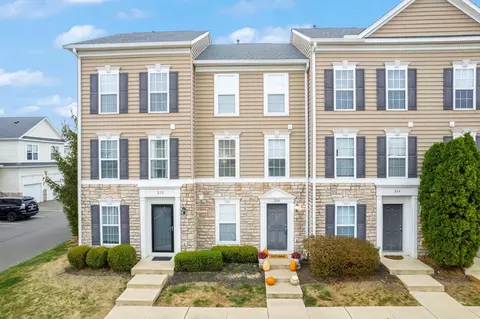 268 Hemlock Ravine Dr, Blacklick, OH 43004