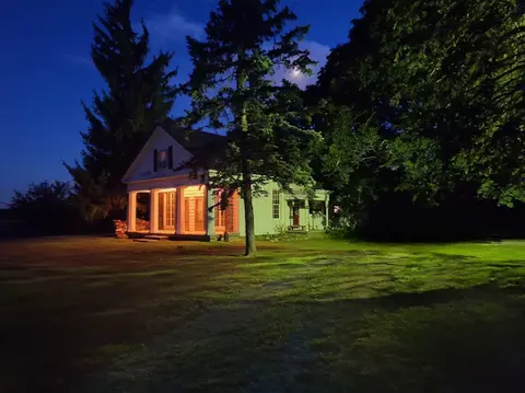 7979 State Route 38 NE, Bloomingburg, OH 43106