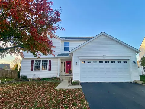 332 Masonglen Ct, Pataskala, OH 43062