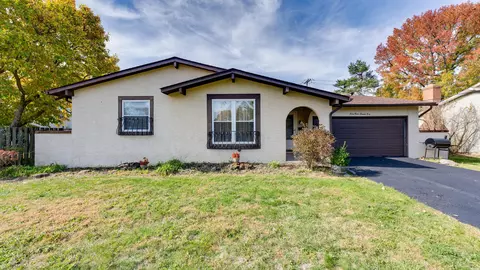 5371 Blue Ash Rd, Columbus, OH 43229