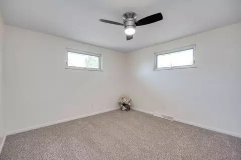 Bedroom - 1251 Student Ave, Springfield, OH 45503 photo 3 of 7
