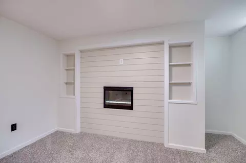 Living - 1251 Student Ave, Springfield, OH 45503 photo 7 of 7