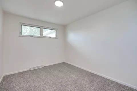 Bedroom - 1251 Student Ave, Springfield, OH 45503 photo 5 of 7