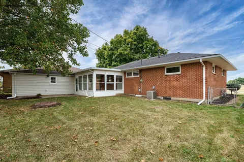 Exterior - 1251 Student Ave, Springfield, OH 45503 photo 9 of 12
