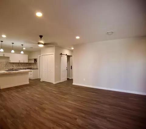 1473 E 26th Ave, Columbus, OH 43211 photo 28
