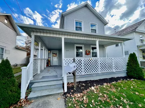 145 Riley St, Newark, OH 43055
