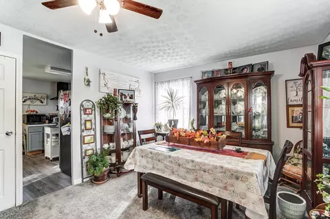 Dining - 308 S William St, Springfield, OH 45506 photo 1 of 2
