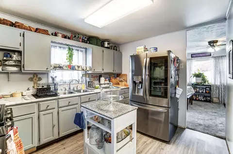 Kitchen - 308 S William St, Springfield, OH 45506 photo 2 of 2