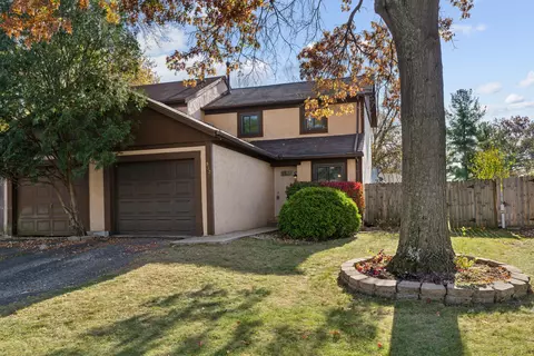 932 Tradewind Dr, Westerville, OH 43081