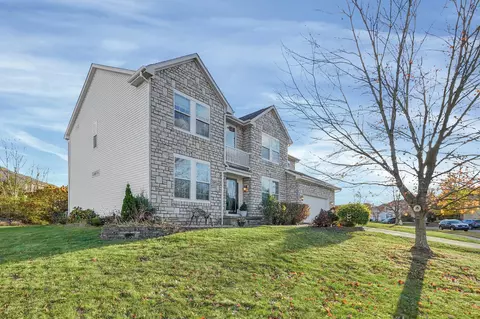2200 Ben Brush Pl, Lewis Center, OH 43035