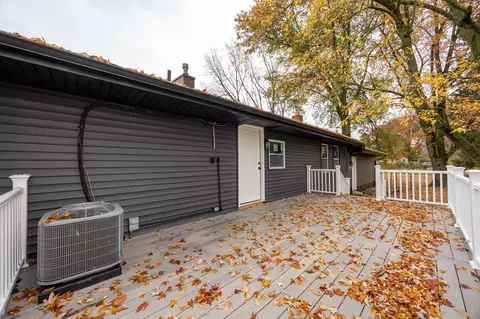 Exterior - 1301 Moler Rd, Columbus, OH 43207 photo 5 of 10