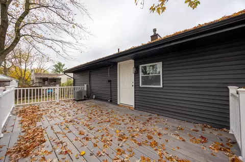 Exterior - 1301 Moler Rd, Columbus, OH 43207 photo 7 of 10