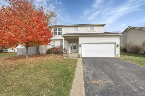 493 Wynridge Dr, Pataskala, OH 43062