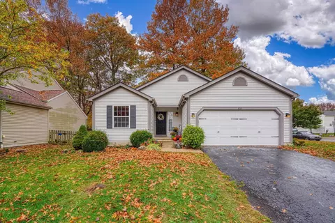 418 Bent Tree Dr, Marysville, OH 43040