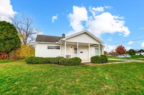 Exterior - 155 Griner Ave, Circleville, OH 43113 photo 3 of 6