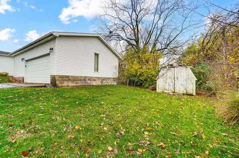 Exterior - 155 Griner Ave, Circleville, OH 43113 photo 6 of 6