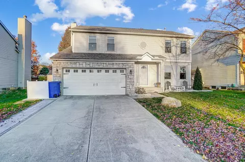 8 Fieldcrest Dr, Delaware, OH 43015
