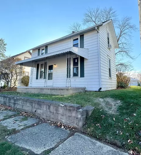 737 Garfield Ave, Lancaster, OH 43130