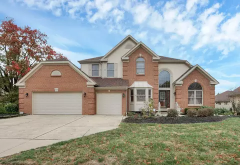 4736 Hunting Creek Dr, Grove City, OH 43123