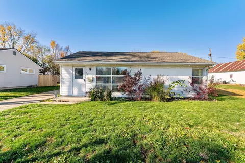 47 Ohio Ave, West Jefferson, OH 43162