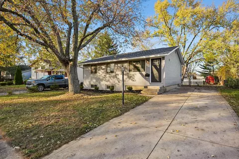 1902 Brookfield Rd, Columbus, OH 43229