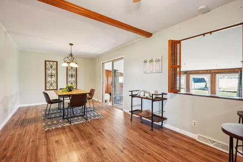 Dining - 2573 Ryan Rd, Heath, OH 43056 photo 1 of 3