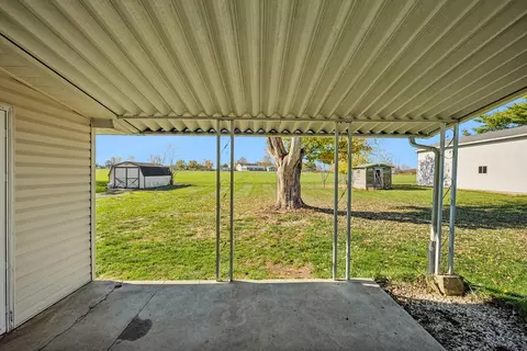 Exterior - 2573 Ryan Rd, Heath, OH 43056 photo 6 of 7