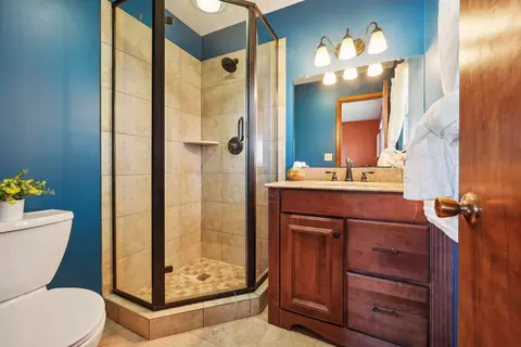 Bath - 2573 Ryan Rd, Heath, OH 43056 photo 1 of 3