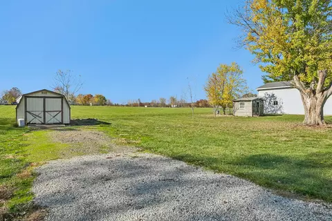 Exterior - 2573 Ryan Rd, Heath, OH 43056 photo 7 of 7