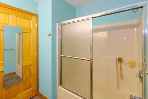 Bath - 1889 Prospect-norton Rd, Prospect, OH 43342 photo 3 of 3