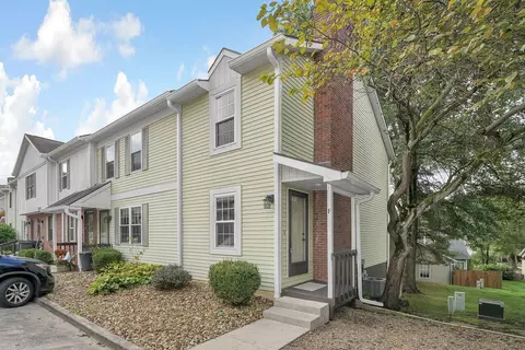 1275 Pineview Trl #F, Newark, OH 43055