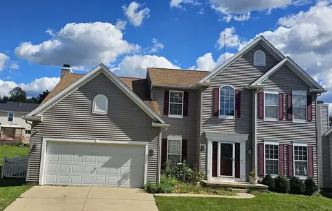 2189 Suffolk Ct, Akron, OH 44319