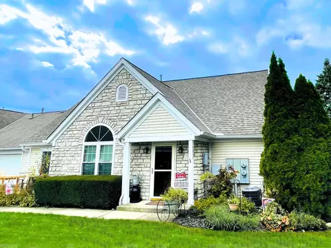 7837 Farmsbury Dr, Reynoldsburg, OH 43068