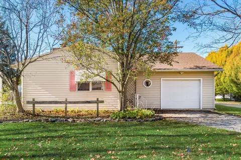 10 Elizabeth St, Canal Winchester, OH 43110