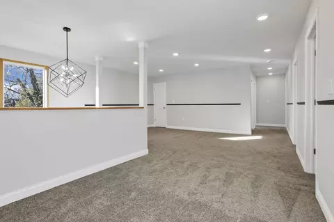 Entry Way - 686 S Everett Ave, Columbus, OH 43213 photo 8 of 8
