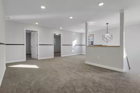 Entry Way - 686 S Everett Ave, Columbus, OH 43213 photo 7 of 8