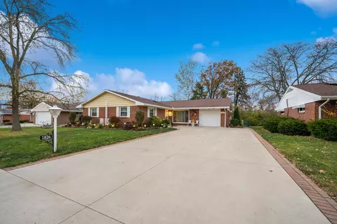 1826 Arlington Dr, Lima, OH 45805