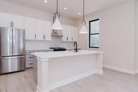 Kitchen - 237 Redbud Aly, Columbus, OH 43206 photo 1 of 4