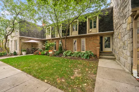 3600 Reed Rd #17, Columbus, OH 43220