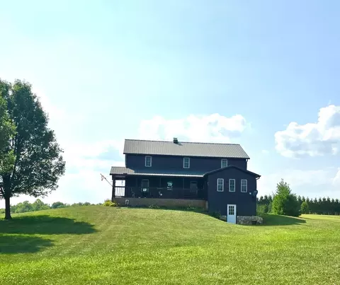 25725 Armstrong Rd, Laurelville, OH 43135