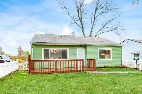 1748 Ward Rd, Columbus, OH 43224