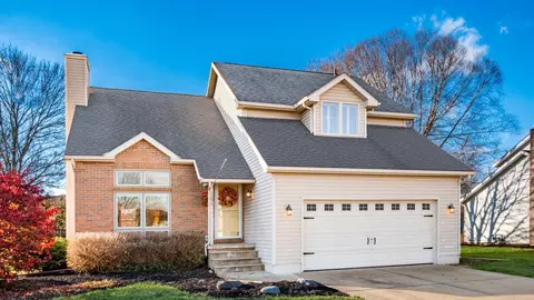 1591 Independence Dr, Newark, OH 43055