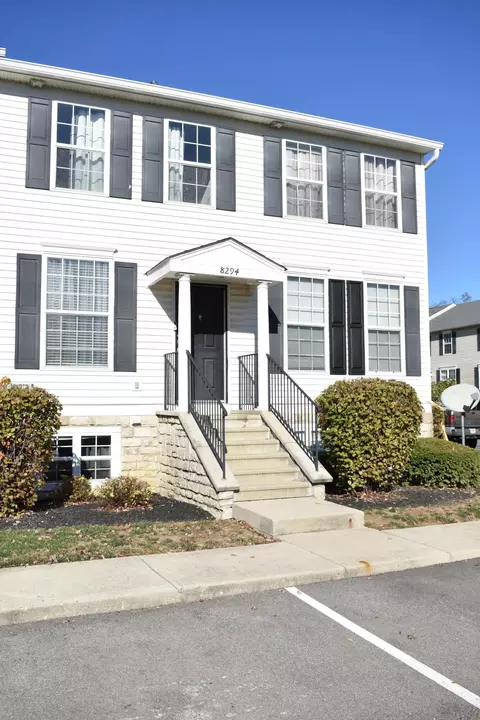 8294 Sugar Magnolia Dr, Blacklick, OH 43004