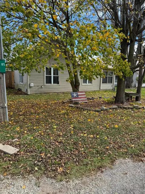 85 Middle St, London, OH 43140