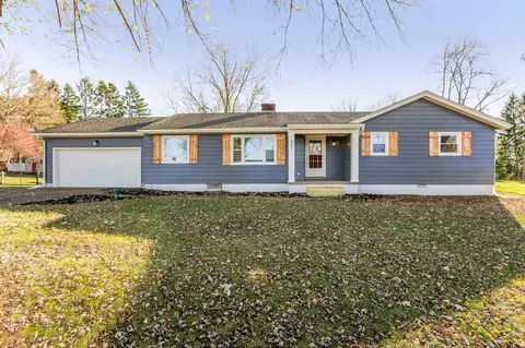 2091 N Glenn Dr NE, Lancaster, OH 43130